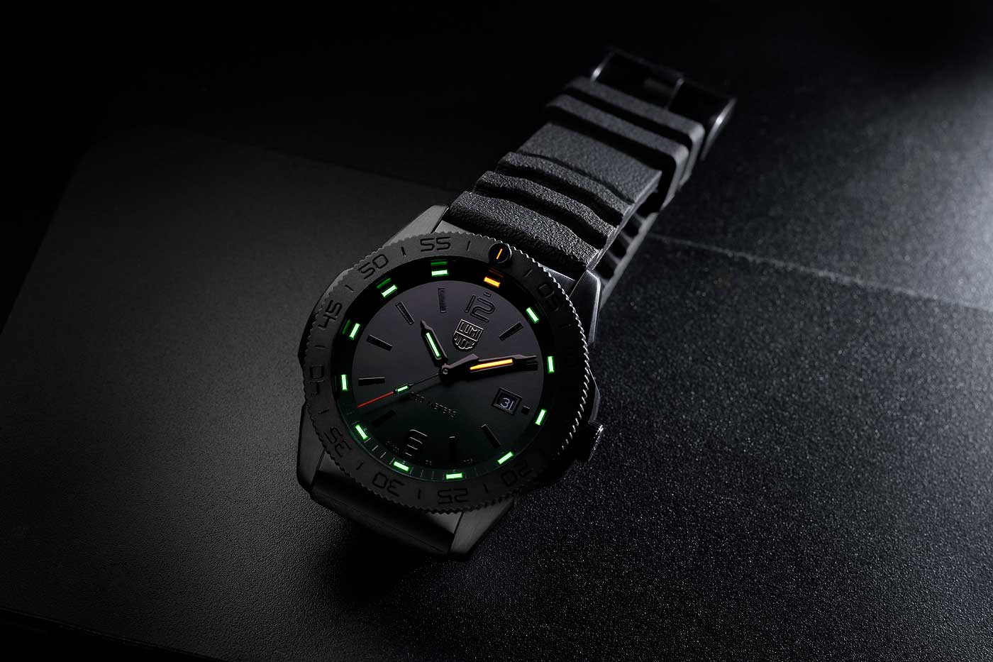 Luminox Pacific Diver XS.3121.BO.1 Uhr • LLT Leuchttechnologie • Robustes Carbonox